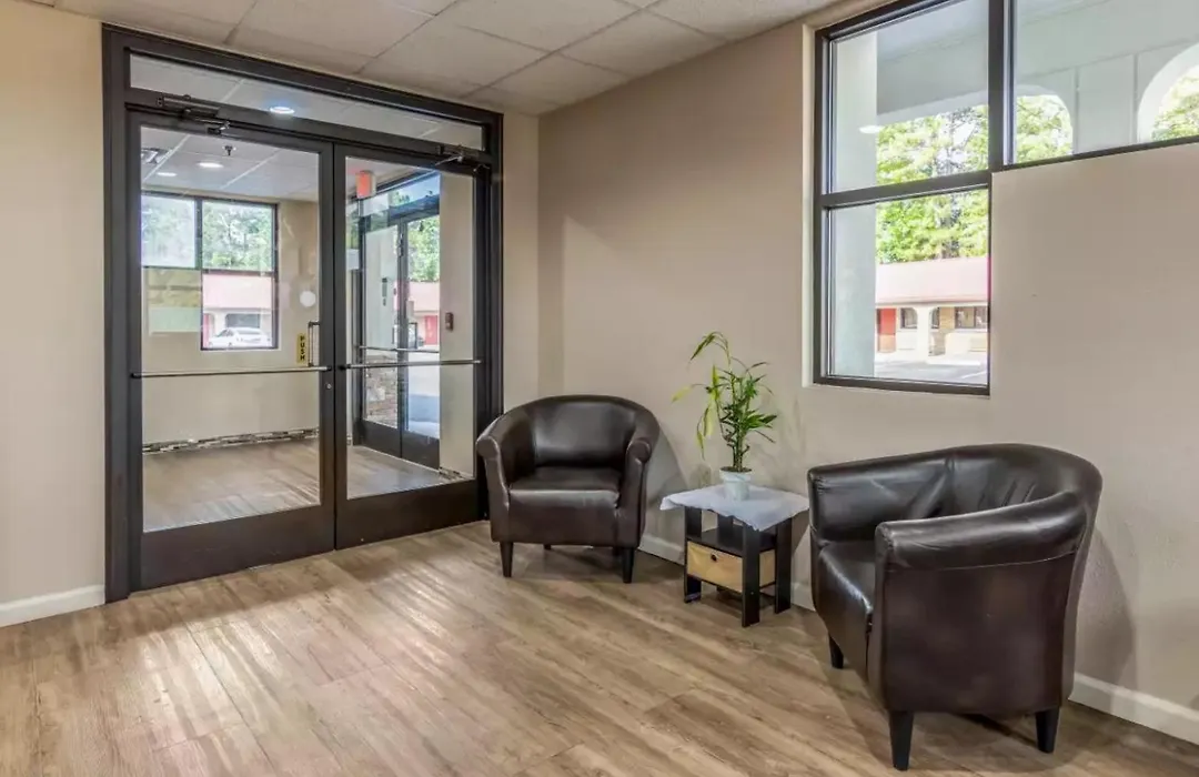 Americas Best Value Inn Opelika-1